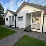 Homes With Air Conditioning *